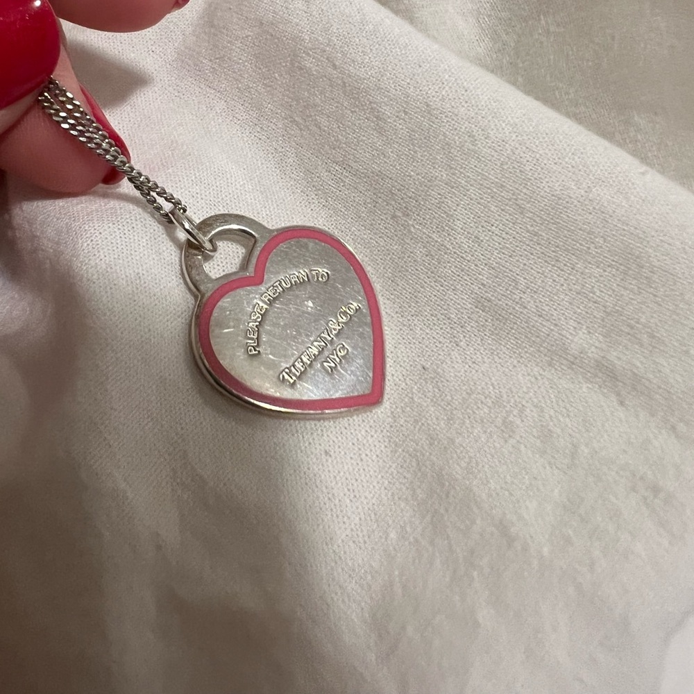 Pink “Return to Tiffany” charm